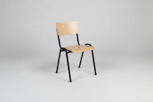 Circulaire Kantinestoel De Valk Berken Multiplex Zwart Frame Stapelbaar | Circufair - Migration_Kantine en vergaderstoelen