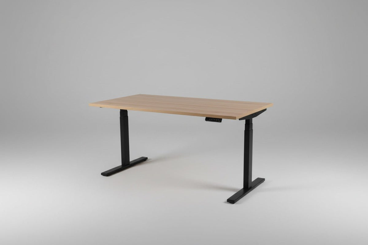 Circulair Elektrisch Zit - Sta Bureau | Halifax Eiken Blad | Zwart Frame | USB | Afmeting naar Keuze | Circufair - Bureaus