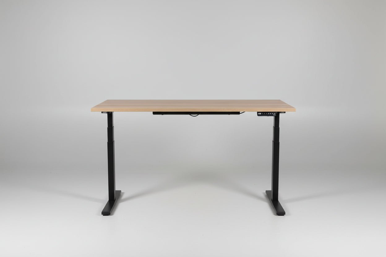 Circulair Elektrisch Zit - Sta Bureau | Halifax Eiken Blad | Zwart Frame | USB | Afmeting naar Keuze | Circufair - Bureaus