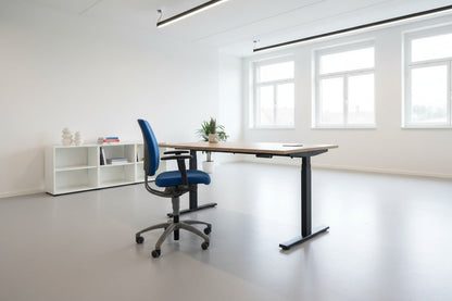 Circulair Elektrisch Zit - Sta Bureau | Halifax Eiken Blad | Zwart Frame | USB | Afmeting naar Keuze | Circufair - Bureaus