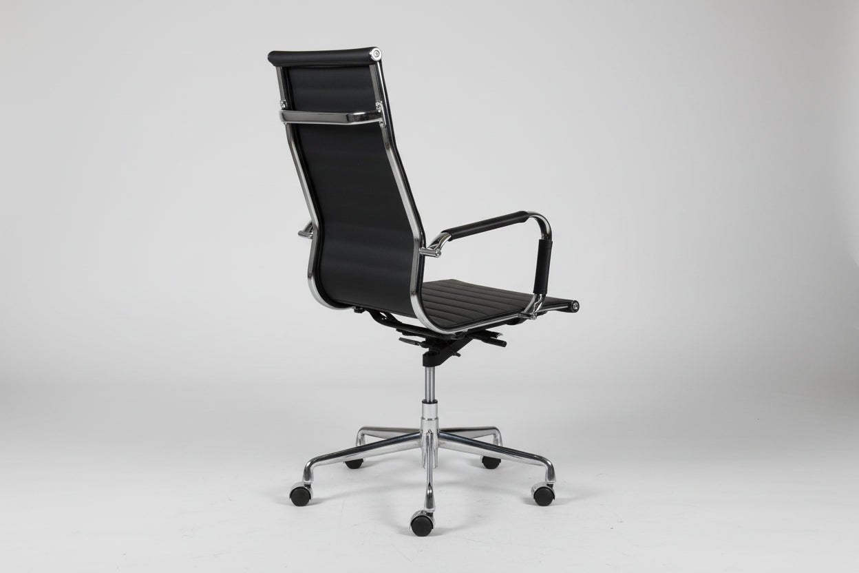 Circulaire Design Bureaustoel Zwart Kunstleder Hoge Rugleuning Chroom Onderstel | Circufair - Vergaderstoelen