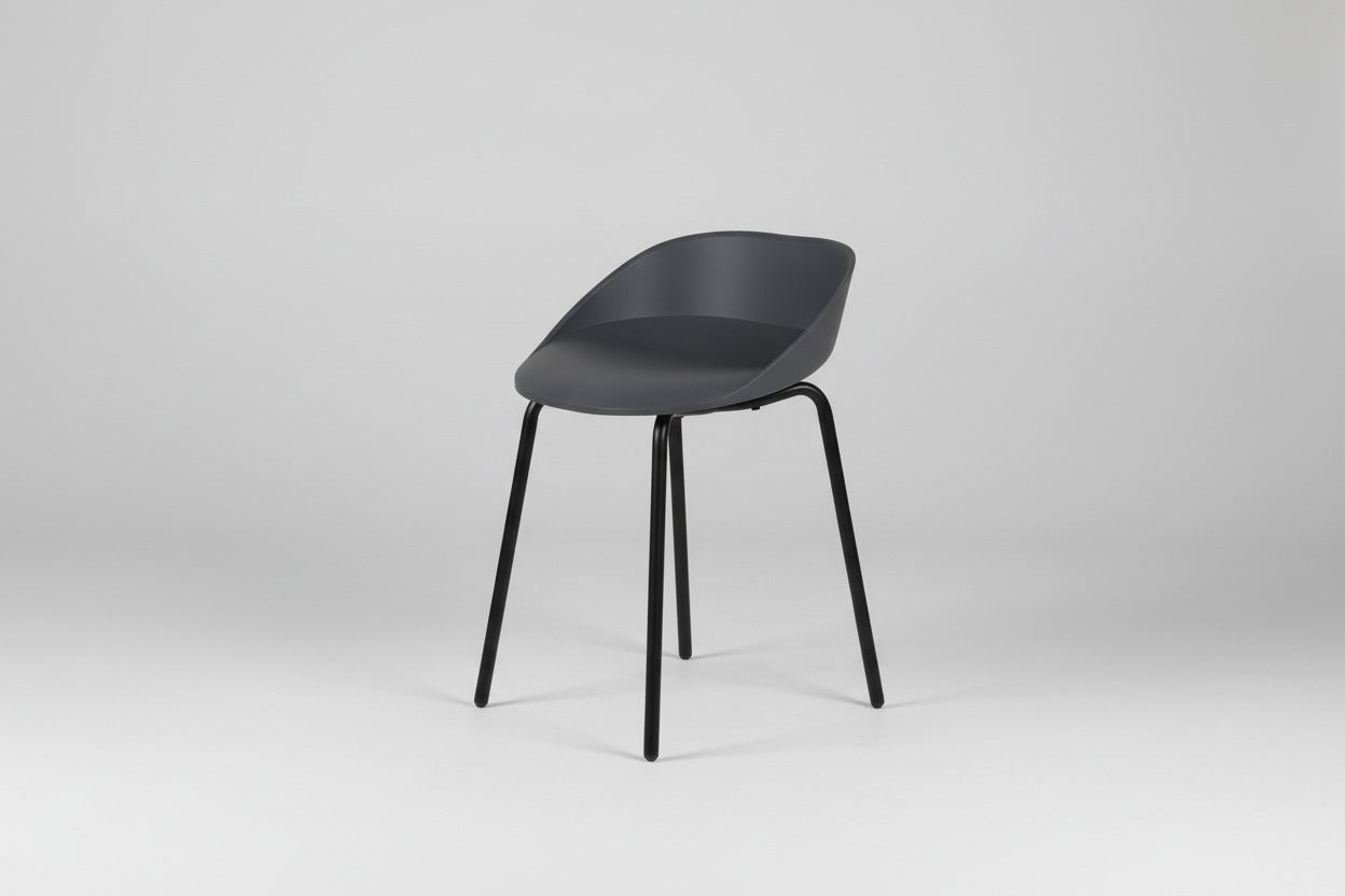 Circulaire Design Kantinestoel Zwart Kunststof Kuip Zwart Frame | Circufair - Kantoormeubelen