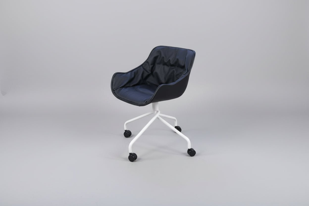 Circulaire Designstoel Baltic Soft Duo Wit Frame Zwart Rundleder | Ergonomisch | Circufair - Kantoorstoelen