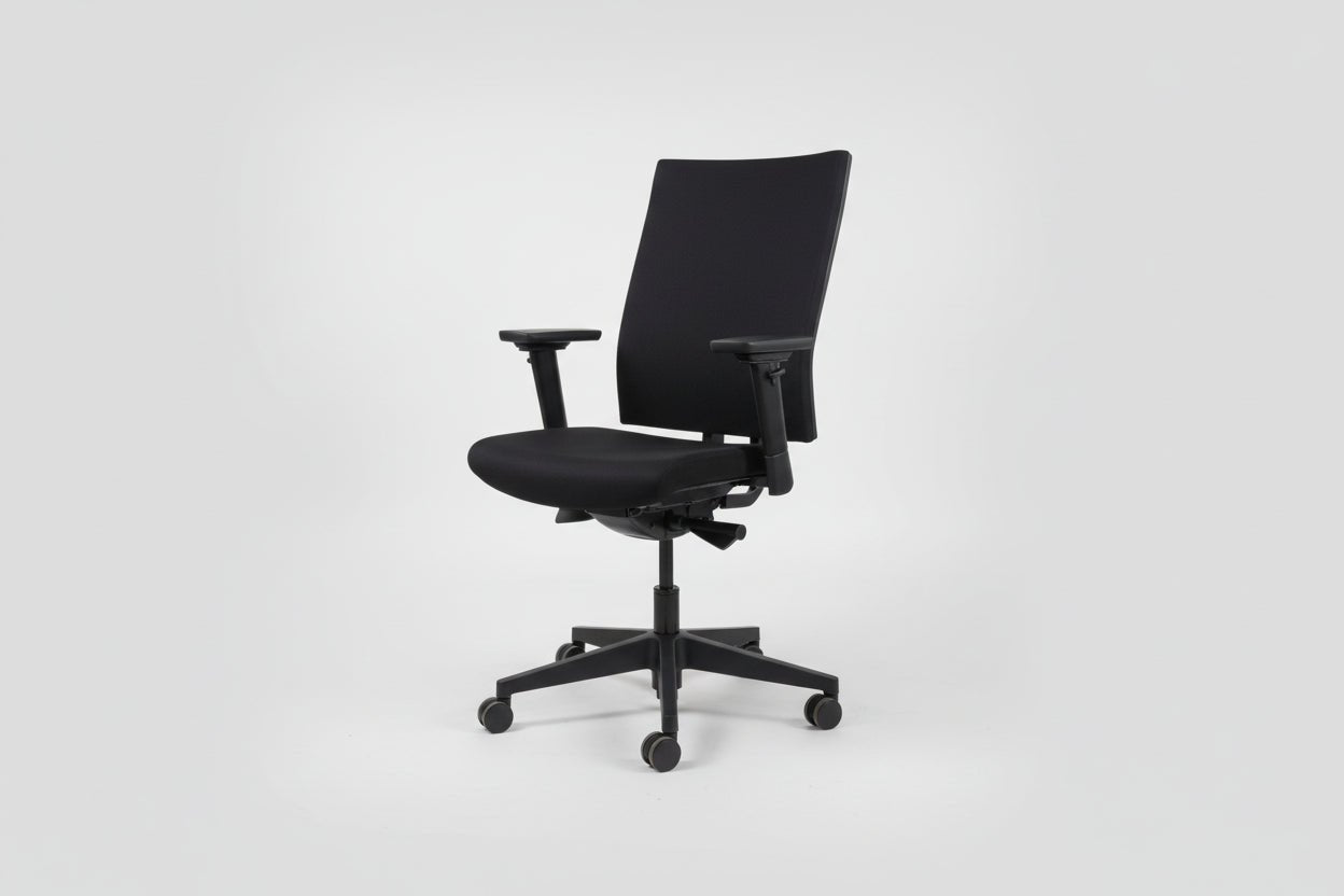 Circulaire Ergonomische Bureaustoel NPR 1813 Zwart 4D Armleuningen Z.G.A.N. | Circufair - Bureaustoelen
