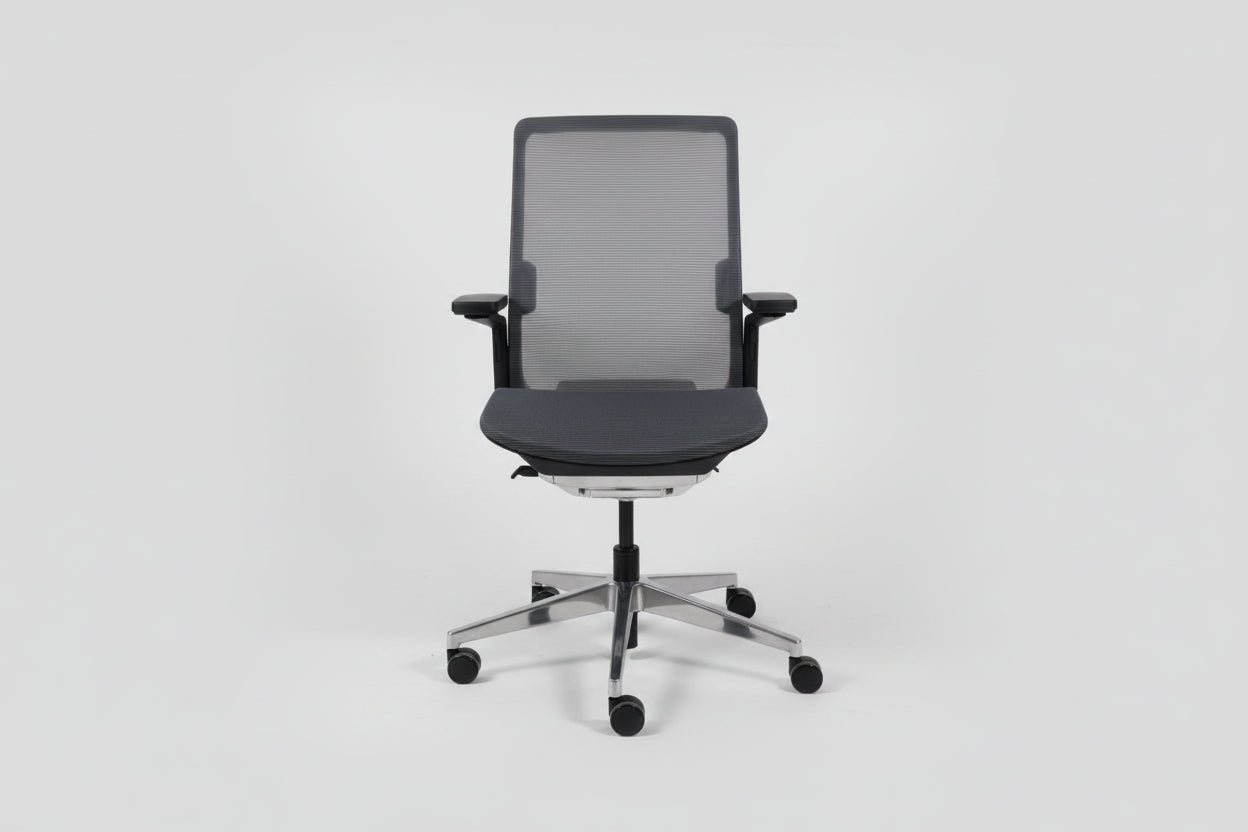 Circulaire Ergonomische Bureaustoel Volledig Mesh 4D Armleggers EN 1335 | Circufair - Bureaustoelen