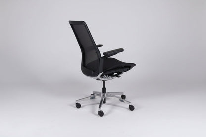 Circulaire Ergonomische Bureaustoel Volledig Mesh 4D Armleggers EN 1335 | Circufair - Bureaustoelen