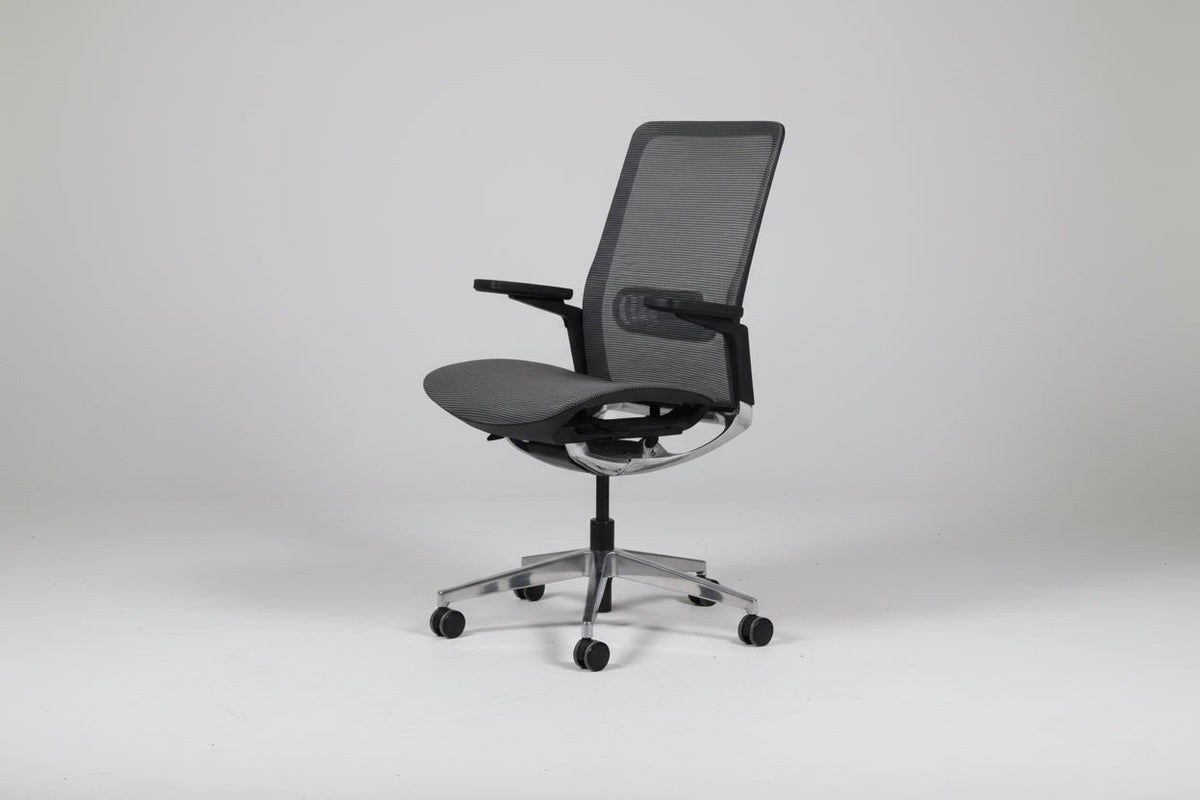 Circulaire Ergonomische Bureaustoel Volledig Mesh 4D Armleggers EN 1335 | Circufair - Bureaustoelen