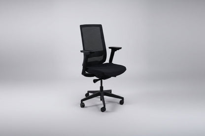 Circulaire Ergonomische Bureaustoel Zwart | Mesh Rug | 4D Armleuningen | Lendesteun | NEN 1335 | Circufair - Bureaustoelen