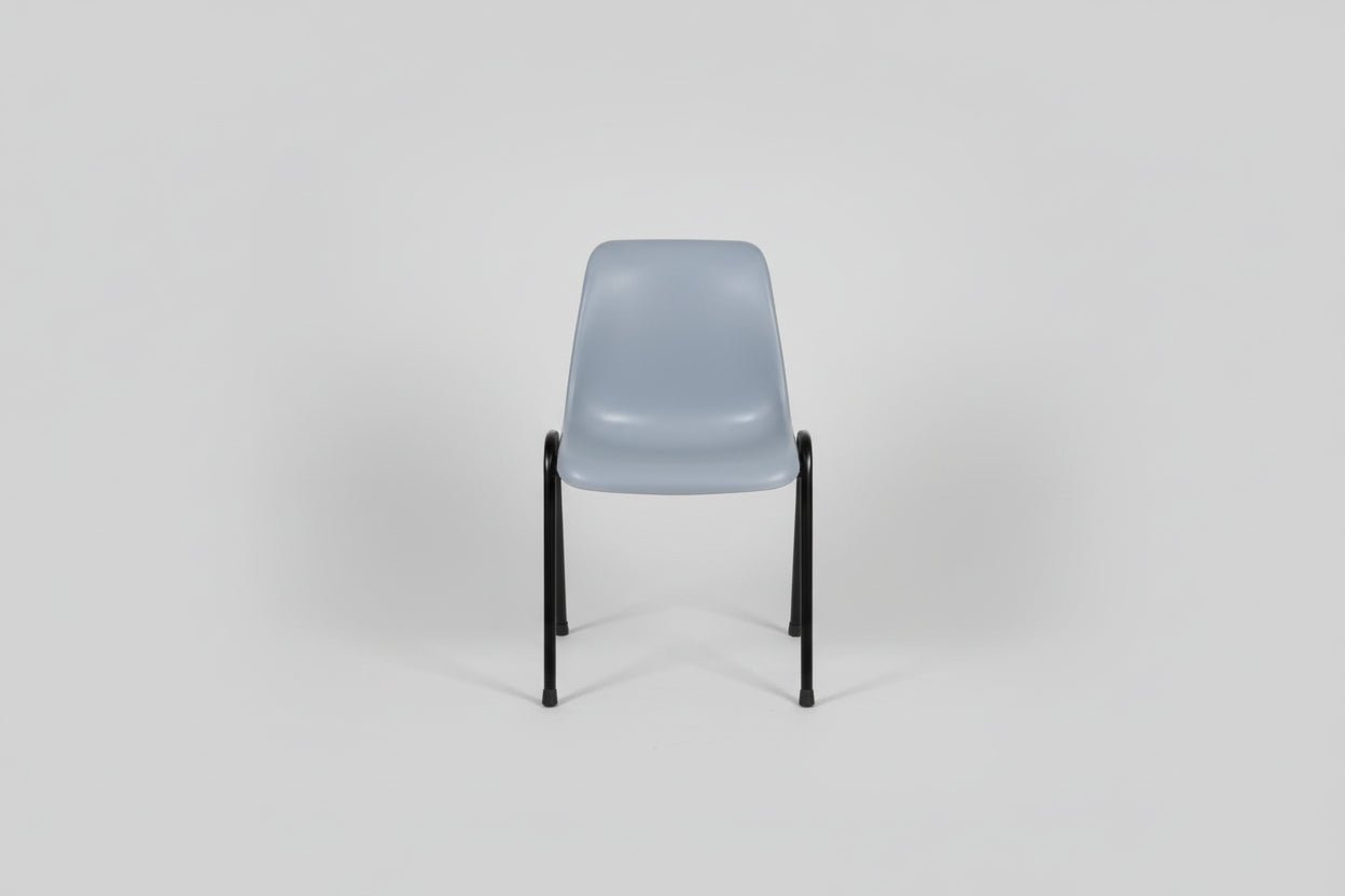 Circulaire Kantinestoel De Valk Grijze Kuip Zwart Frame Stapelbaar | Circufair - Kantoorstoelen