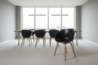 Circulaire Kantinestoel HAY AAC22 Zwarte Kuip Houten Frame Z.G.A.N. | Circufair - Vergaderstoelen