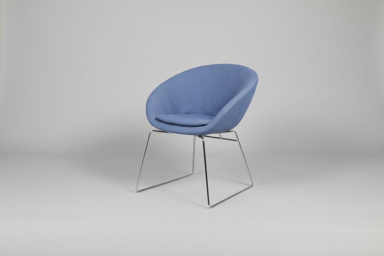 Circulaire Vergaderstoel Deberenn Giro Blauw Vilt Verchroomd Sledeframe | Circufair - Kantoorstoelen