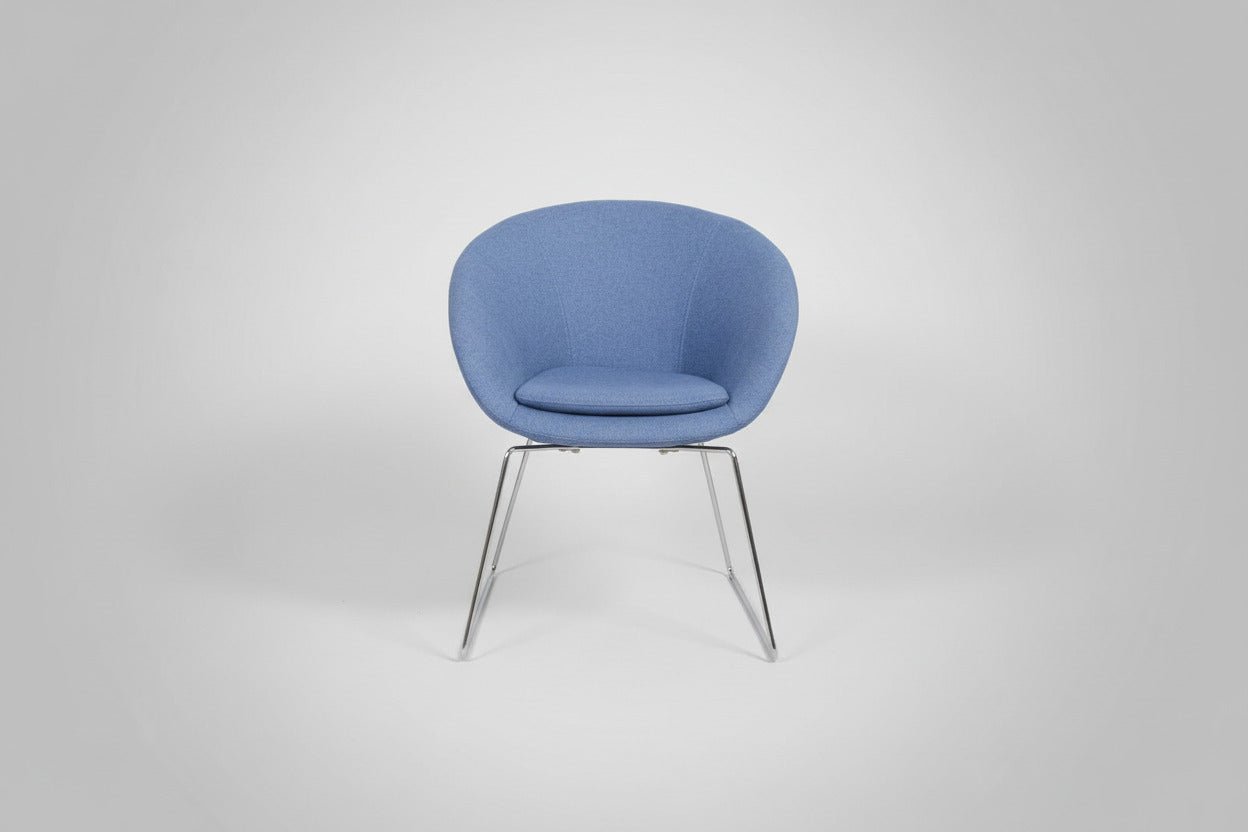 Circulaire Vergaderstoel Deberenn Giro Blauw Vilt Verchroomd Sledeframe | Circufair - Kantoorstoelen