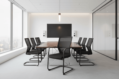 Circulaire Vergaderstoel Zwart Mesh Sledeframe Stapelbaar | Circufair - Vergaderstoelen