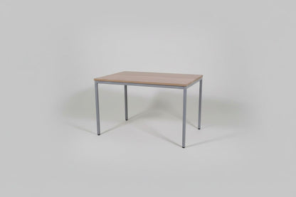 Duurzame Kantinetafel Zilvergrijs Frame Bladkleur naar Keuze | Circufair - Kantoortafels