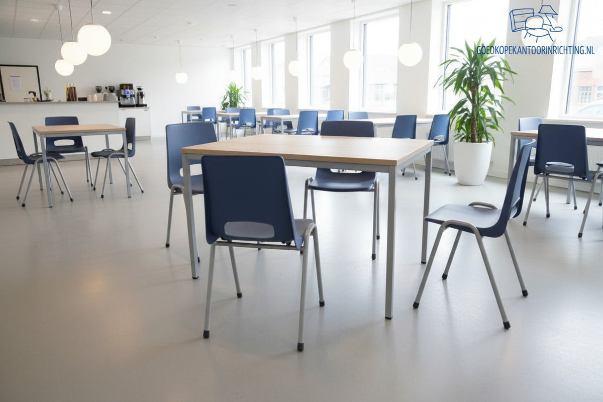 Duurzame Kantinetafel Zilvergrijs Frame Bladkleur naar Keuze | Circufair - Kantoortafels